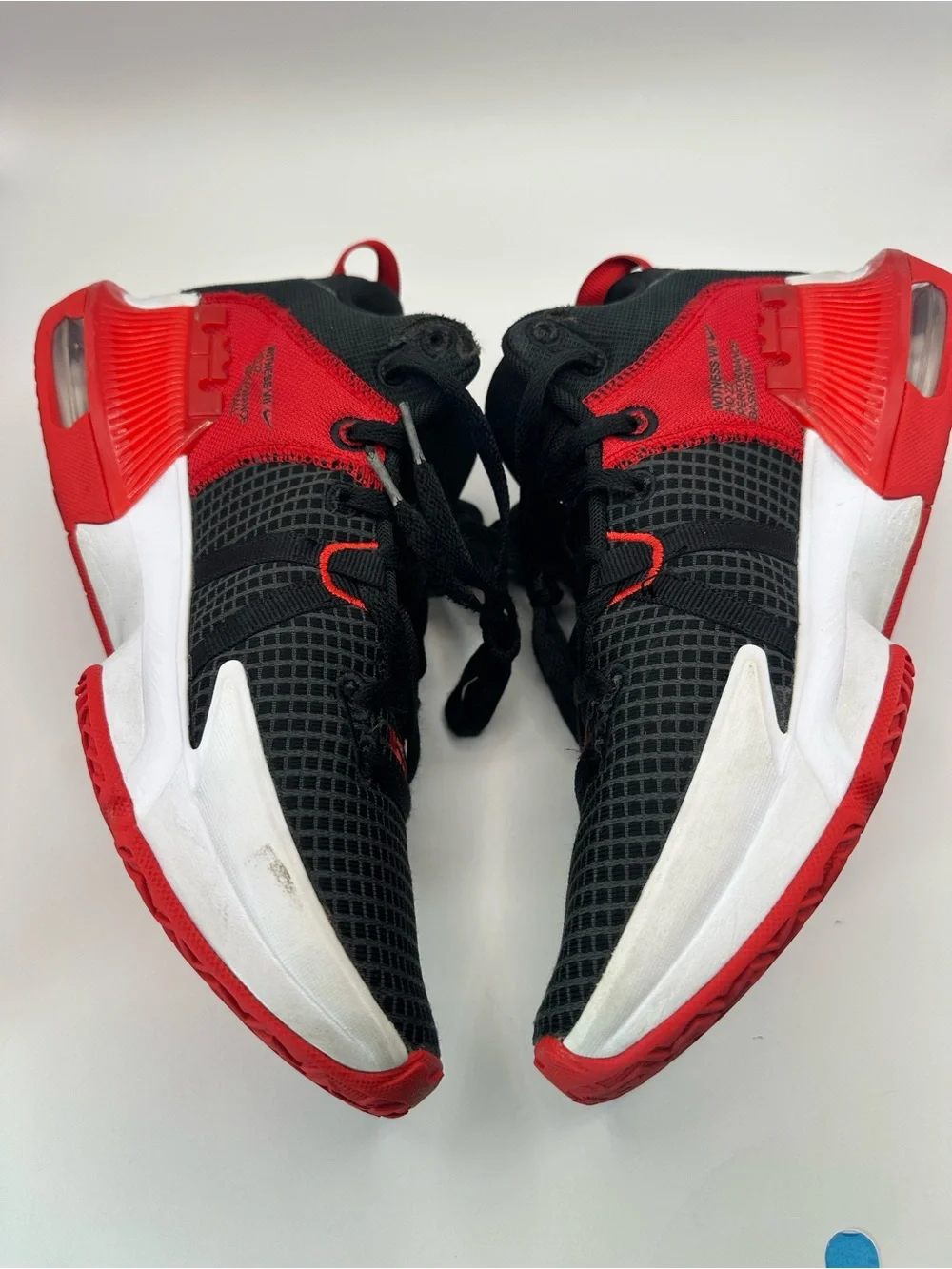 Nike Men's Black/Red Performance Basketball Shoes